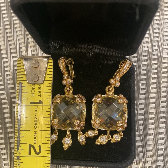 Judith Ripka Lemon Quartz and Diamond pierced earrings. - Picture 4 of 4